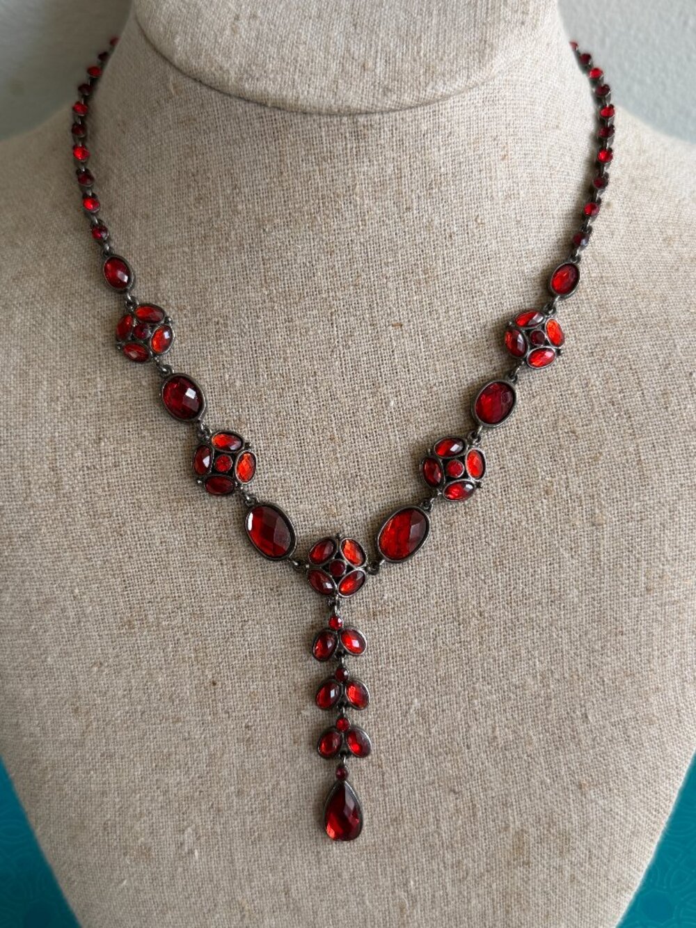 Vintage Red Faceted Crystal Rhinestone Y-Drop Statement Necklace